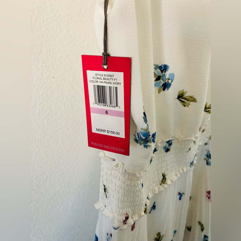Gorgeous Vince Camuto Floral Dress - Picture 6 of 9
